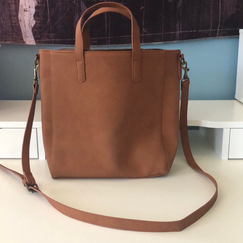 ✨NWOT Universal Thread Rowan bag✨